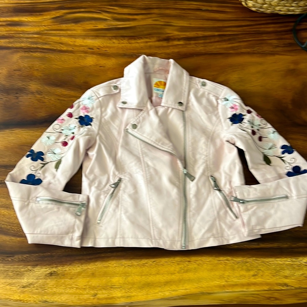 GIRLS FAUX LEATHER SIZE 14 LIGHT PINK JACKET EMBROIDERED FLOWERS ON BOTH ARMS